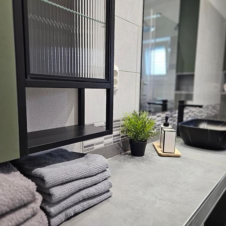 Charming Seaside Apartments Noa & Jakov, Zaboric Sibenik 外观 照片