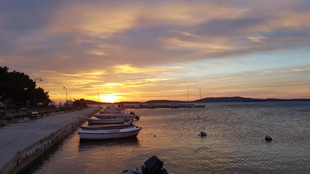 Charming Seaside Apartments Noa & Jakov, Zaboric Sibenik 外观 照片