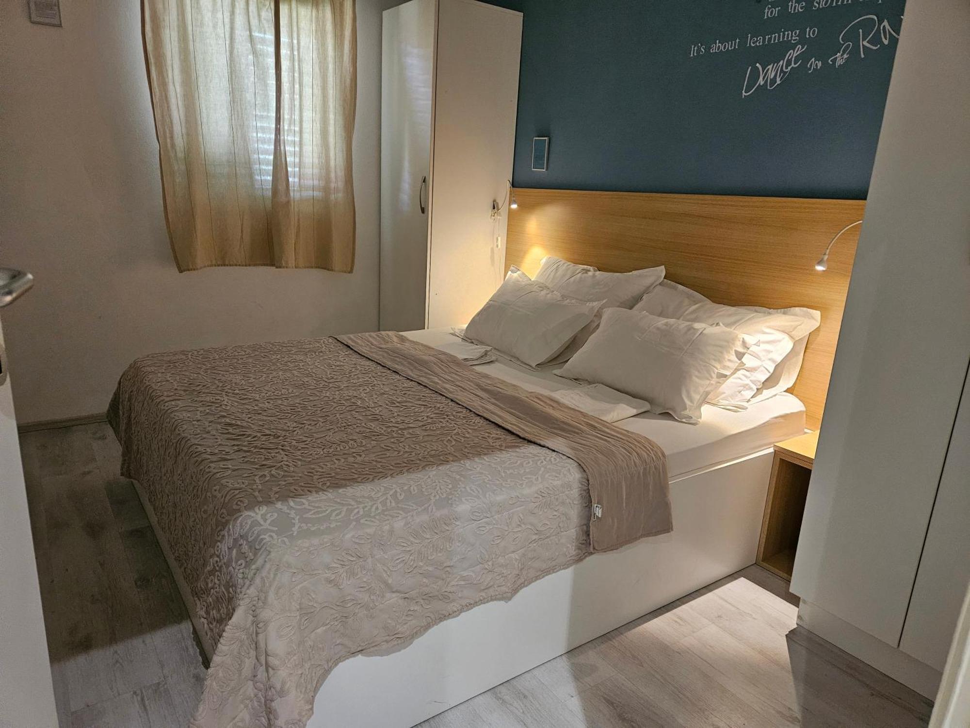 Charming Seaside Apartments Noa & Jakov, Zaboric Sibenik 外观 照片