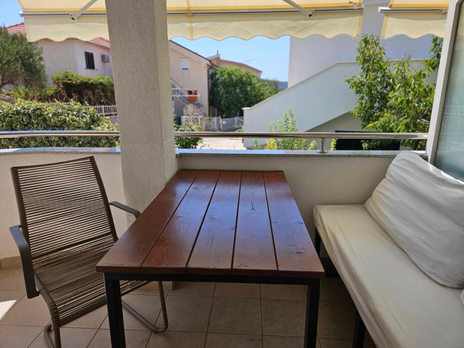Charming Seaside Apartments Noa & Jakov, Zaboric Sibenik 外观 照片
