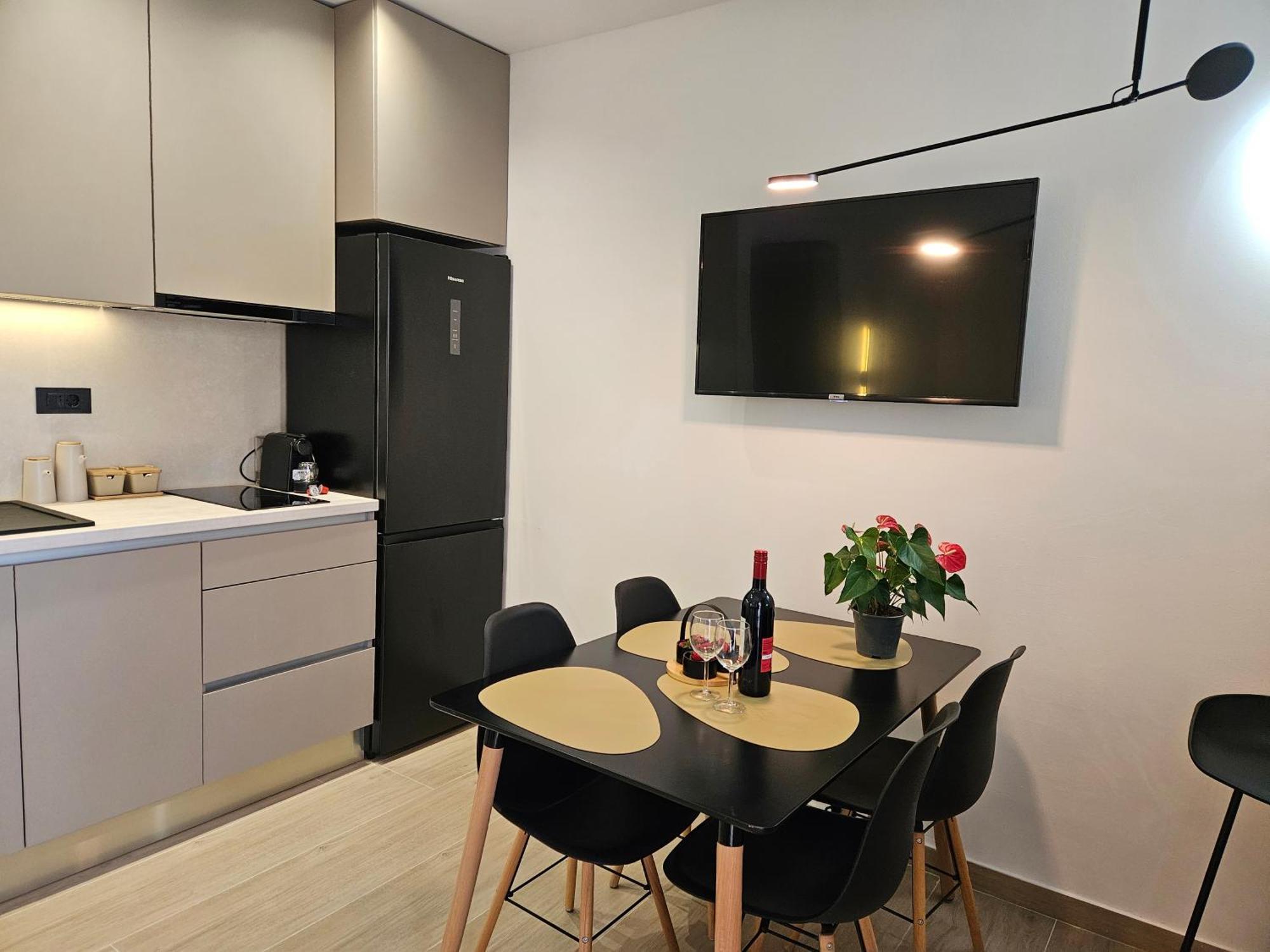Charming Seaside Apartments Noa & Jakov, Zaboric Sibenik 外观 照片