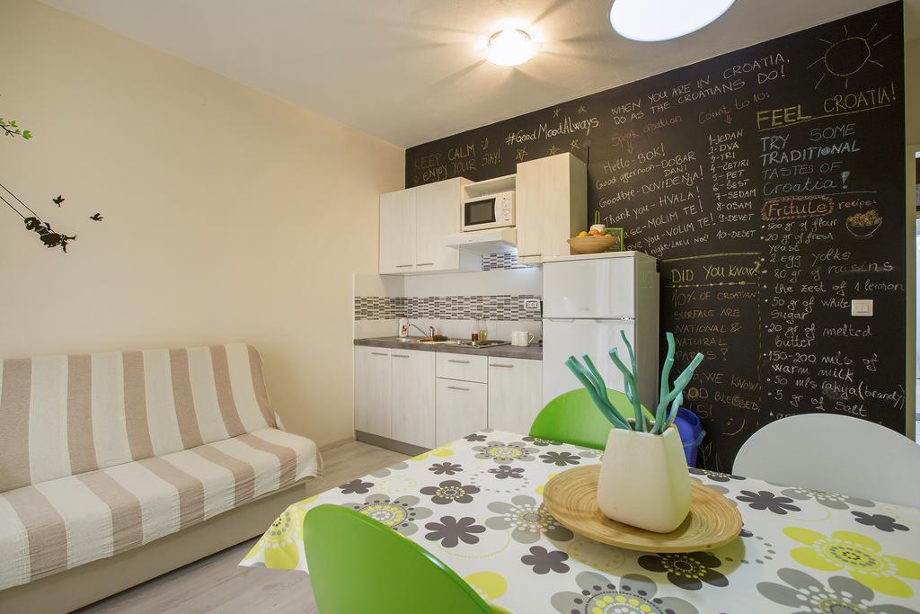 Charming Seaside Apartments Noa & Jakov, Zaboric Sibenik 外观 照片