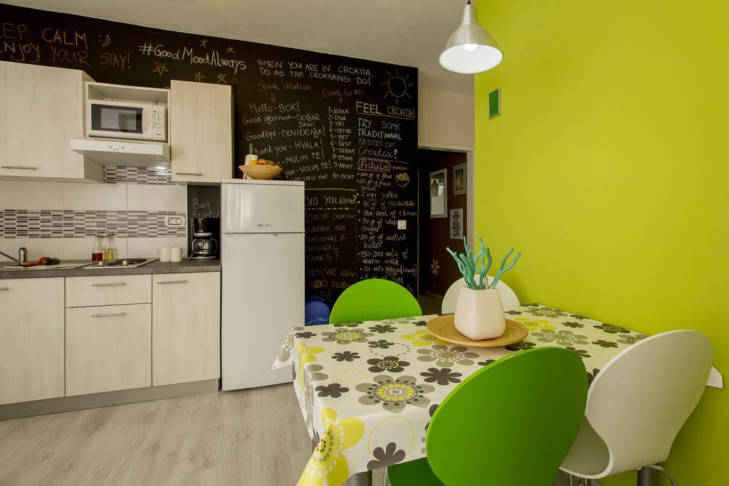 Charming Seaside Apartments Noa & Jakov, Zaboric Sibenik 外观 照片